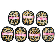 MakeUp Eraser Leopard 7-Day Set uses water to remove makeup demonstration on skin.