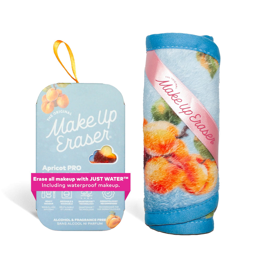 MakeUp Eraser fibers close-up show cloud-soft texture for gentle makeup removal.
