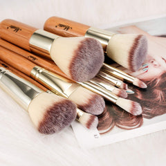 Matto bamboo handles provide natural grip and durability.