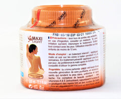 Maxi Light bottle cap closeup emphasizes secure, leak-proof closure with easy grip.