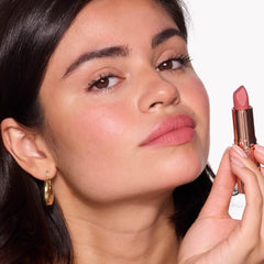 MCoBeauty Crème Matte Luxe Lipstick glide-on formula looks smooth and hydrating.