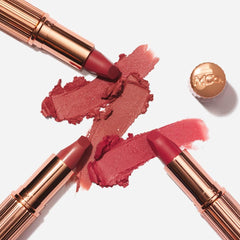 MCoBeauty square-tip bullet enables precise lip definition and edging.