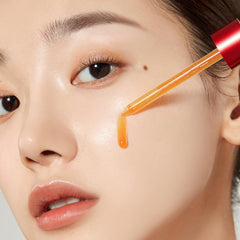 Medicube wash-off exfoliant drops application image demonstrates quick, 1-minute routine
