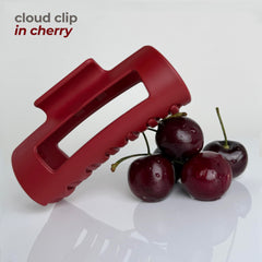 Mello Original hair claw clip rust-proof spring close-up illustrating durable, silent operation