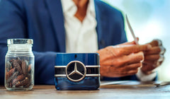 Mercedes-Benz Sign base notes close-up with tonka bean and cashmere wood warmth.