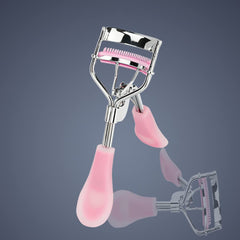 MERVK eyelash curler ergonomic hinge for even pressure.