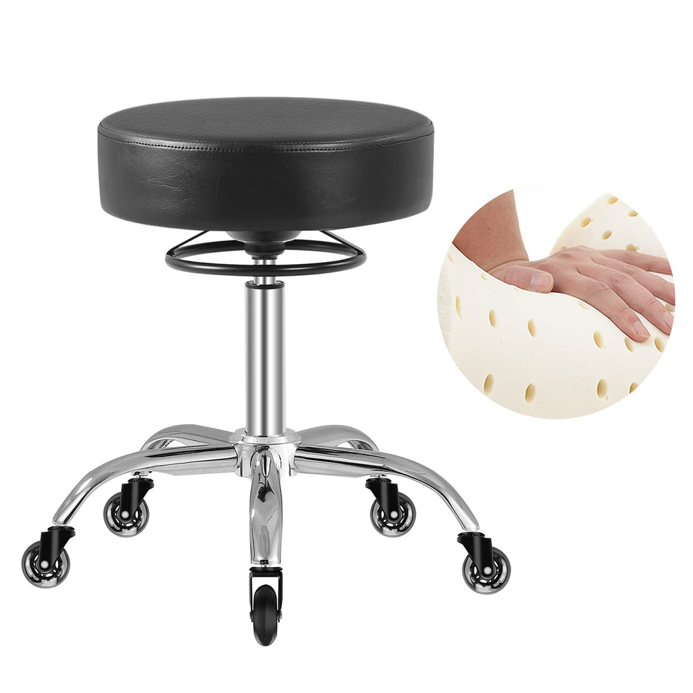 Mineloff rolling stool with 360° swivel enables effortless positioning during lash sessions.