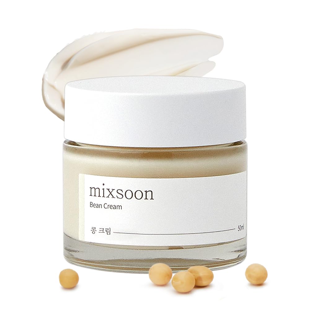 Mixsoon Bean Cream jar closeup shows rich moisture and protective layer.