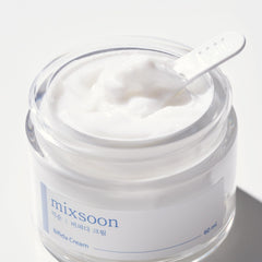 Mixsoon Bifida Cream lightweight formula suitable for all seasons.