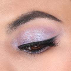 Moira Chroma Light Shadow Lilac Love finger-application for smooth, precise blending