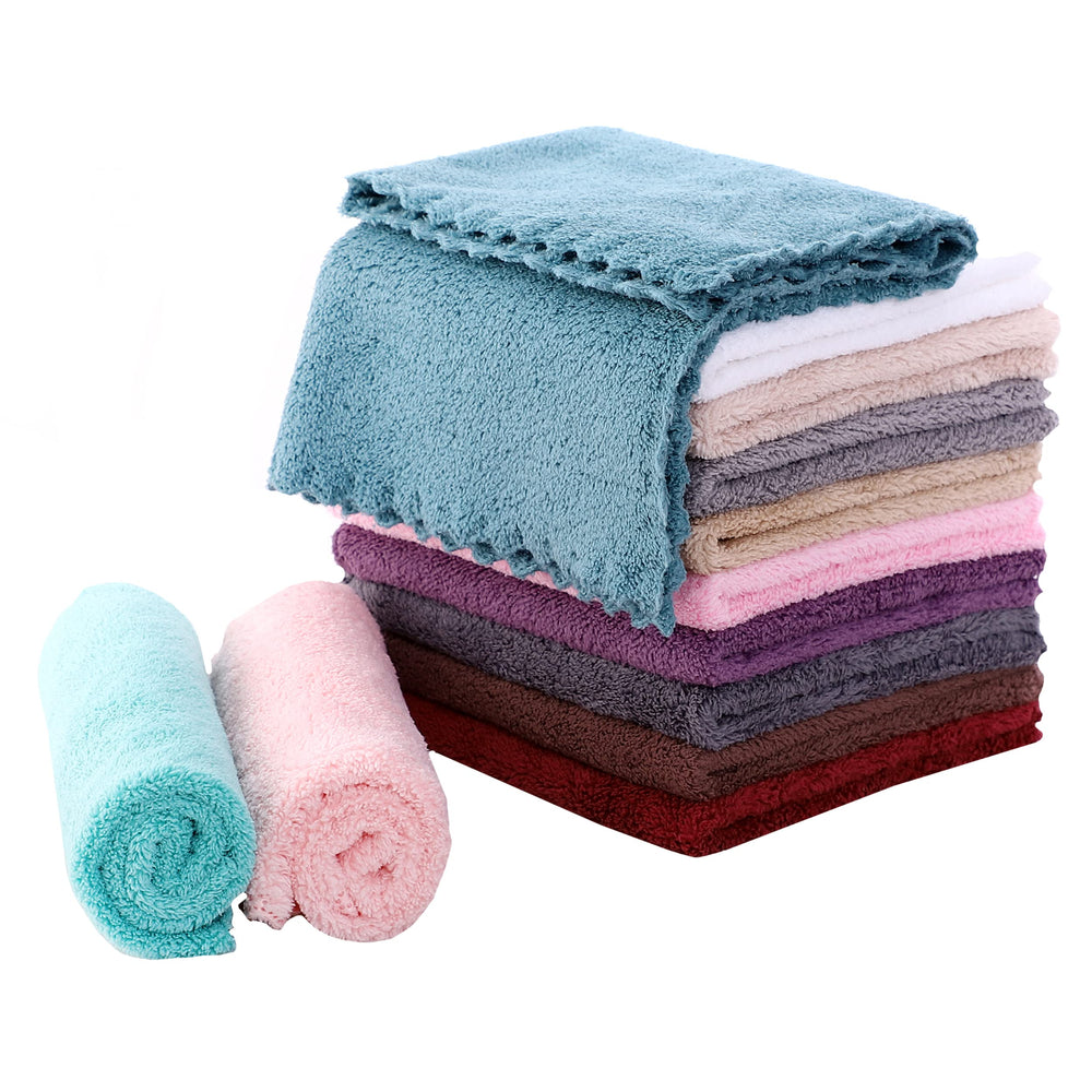 MOONQUEEN microfiber face cloth closeup shows ultra-soft texture for gentle cleansing