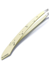 MR.GREEN Tweezers slant tip closeup for precise facial hair grasping.