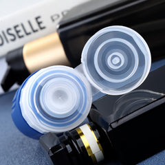 Mrsdry leak-proof design demonstrates secure sealing to protect luggage liquids.