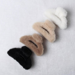 Naibirdr fluffy hair clip halfshape white secures fine hair for all-day wear.