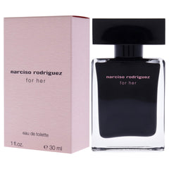 Narciso Rodriguez For Her orange blossom note closeup emphasizes fresh brightness for daily fragrance moments.