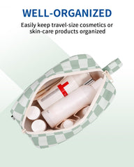 Narwey small checkered makeup bag durable zipper closeup highlighting secure closure and long-lasting use.
