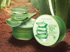 Nature Republic Aloe Vera 92% gel face application delivers smooth hydration