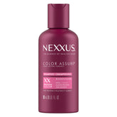Nexxus Color Assure Shampoo sin sulfatos en botella, protege el color y suaviza el cabello.