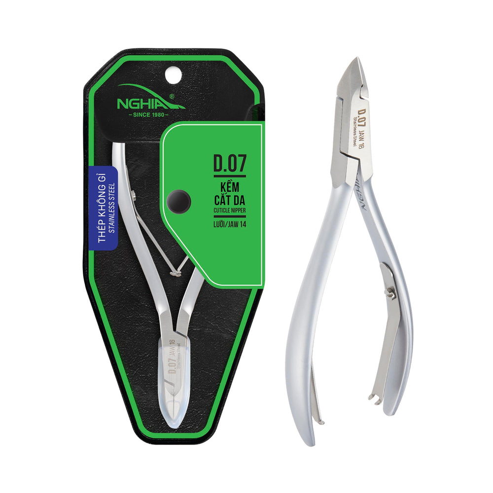 Nghia Cuticle Nipper D-07 Jaw 14 blade closeup for precise trimming