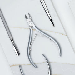 NGHIA cuticle nipper D-03 jaw16 curved, medium-length handle for comfortable grip.
