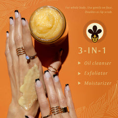Nopalera Mandarina bottle pour demonstrating easy daily cleansing for a fresh glow.