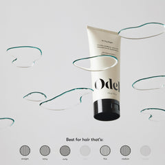 Odele Air Dry Styler texture on damp hair illustrating natural waves rather than heat.