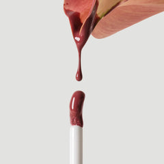 Ogee Beyond Clean Lip Gloss Poppy packaging highlights clean ingredients and premium finish