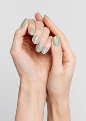 ohora Semi Cured Gel Nail Strips N Dewy Mint application demonstrates quick, precise fitting