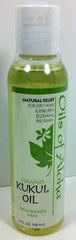 Oils of Aloha Kukui Oil pour demonstrates fast-penetrating moisture for dry skin.