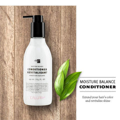 Calura conditioner applied to wet hair shows detangling ease.