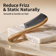 Onedor hand-holding-comb demonstrates comfortable grip during use.