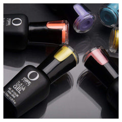 Organic Nails Gel Color Base Coat applicator brush action ensures even, streak-free coverage.