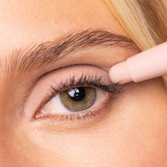 Palladio Waterproof formula delivers long-lasting color with smudge-proof finish.