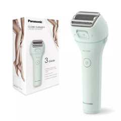 Panasonic ES-WL60-G ergonomic cordless handle for easy use in wet conditions.