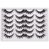 Pawotence 18mm cat eye lashes deliver a dramatic wispy 3D look for everyday wear.