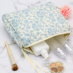 PAZIMIIK soft quilted cotton exterior offers comfortable texture and everyday style.