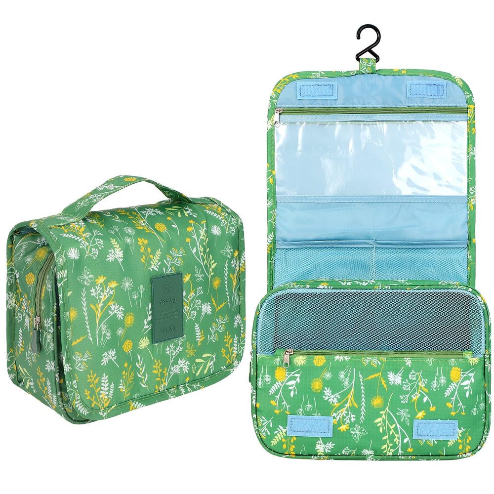 Pengxiaomei toiletry bag green hanging-hook shows space-saving travel organization.