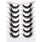 Pooplunch 8D cat-eye crossed lashes close-up for defined outer wing