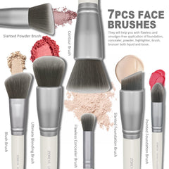 Raffaello ZOREYA wooden handle ergonomic design for comfortable, precise makeup blending.