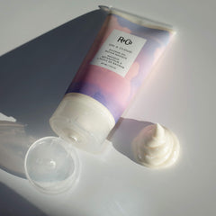 R+CO On A Cloud Baobab Oil Repair Masque hair strands before and after softening