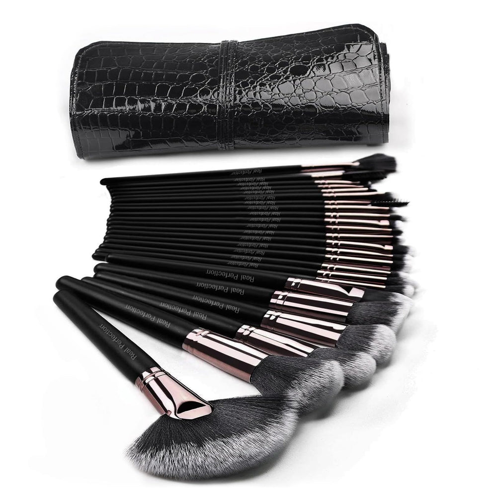 Real Perfection makeup brush set case keeps brushes organized for travel-ready routines