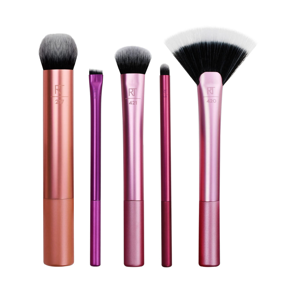 Real Techniques Artist Essentials Set 217 foundation brush for precise liquid makeup application
