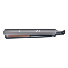 Remington S8598 SmartPRO straightener hero with a sleek gray finish for smooth results.
