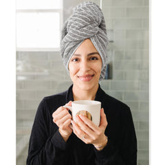 ROLSHOL two-pack microfiber towels ready for everyday use