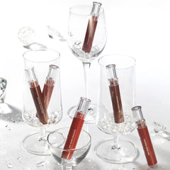 romnd massive lip oil long-wearing gloss during a busy day, including mask wear.