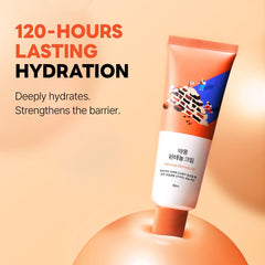 ROUND LAB Soybean Panthenol Cream pump dispense demonstrates easy application and controlled hydration