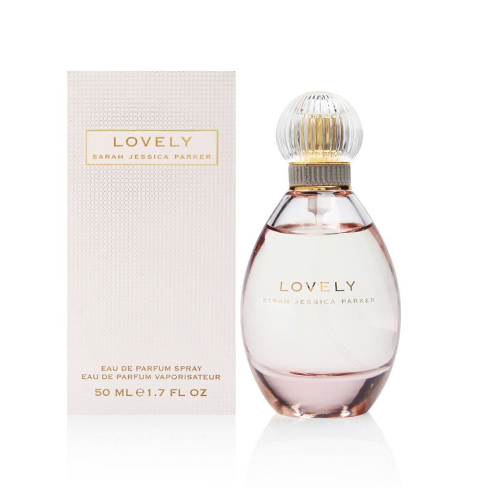 Sarah Jessica Parker Lovely EDP bottle pour—expressive everyday fragrance for dating, work, and evenings.