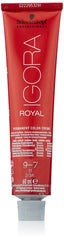 Schwarzkopf IGORA Royal 9-7 application technique image demonstrates precise saturation and control.