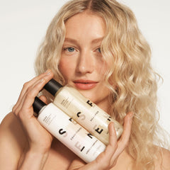 SEEN shampoo lather closeup shows sulfate-free foam for sensitive scalps