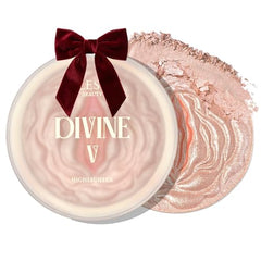 SELESTIA BEAUTY Divine V highlighter compact closeup for radiant everyday glow